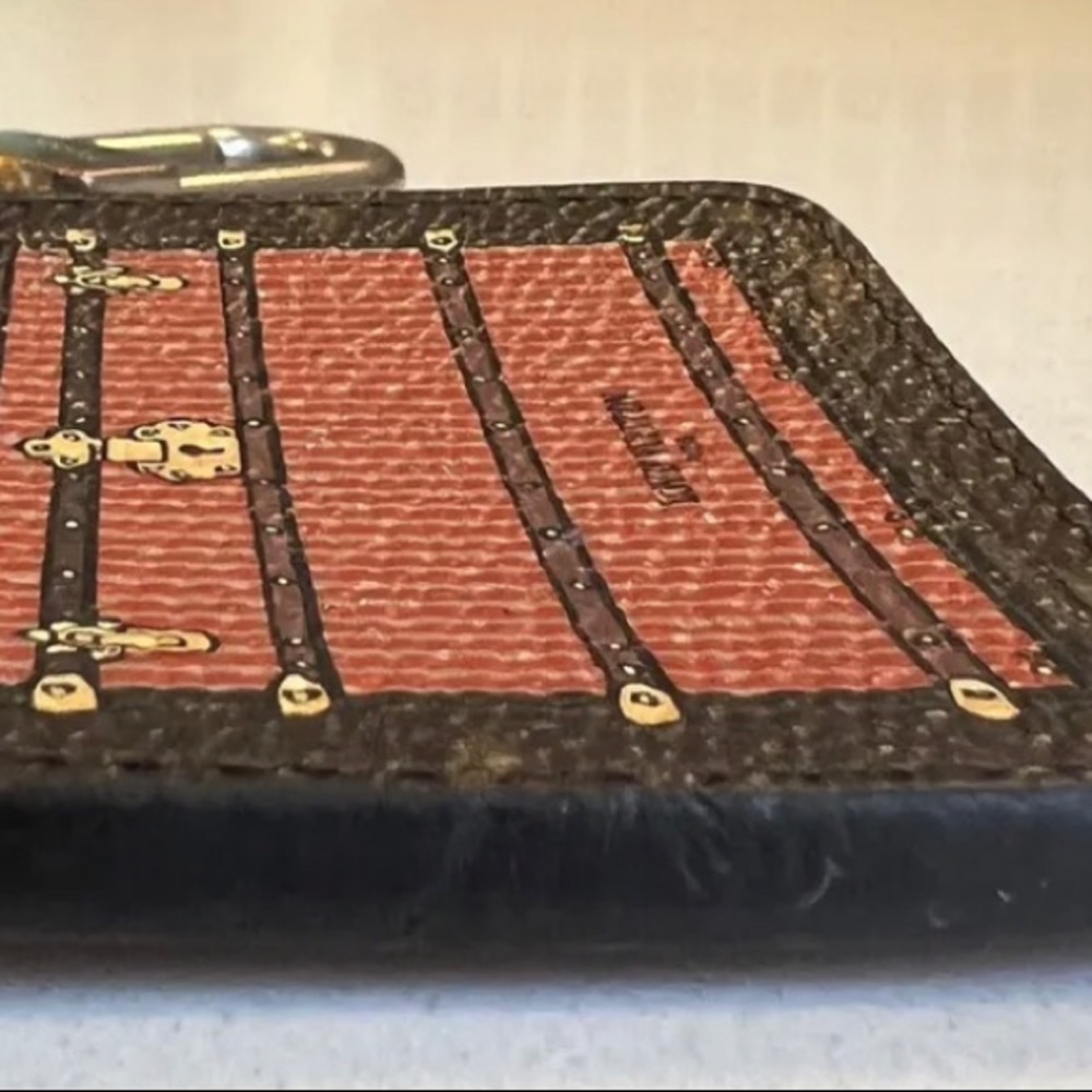 Louis Vuitton Brown and Red Keychain - Picture 4 of 7